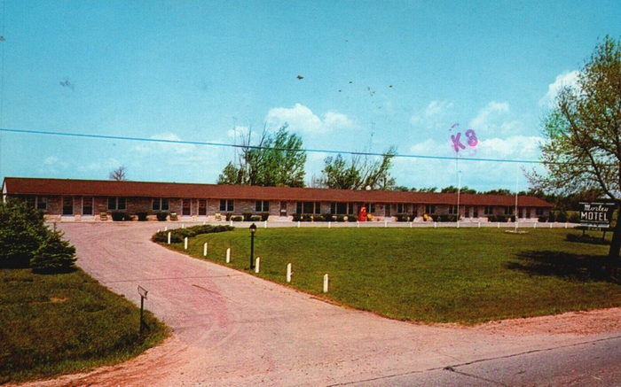 Morley Motel - Old Postcard
